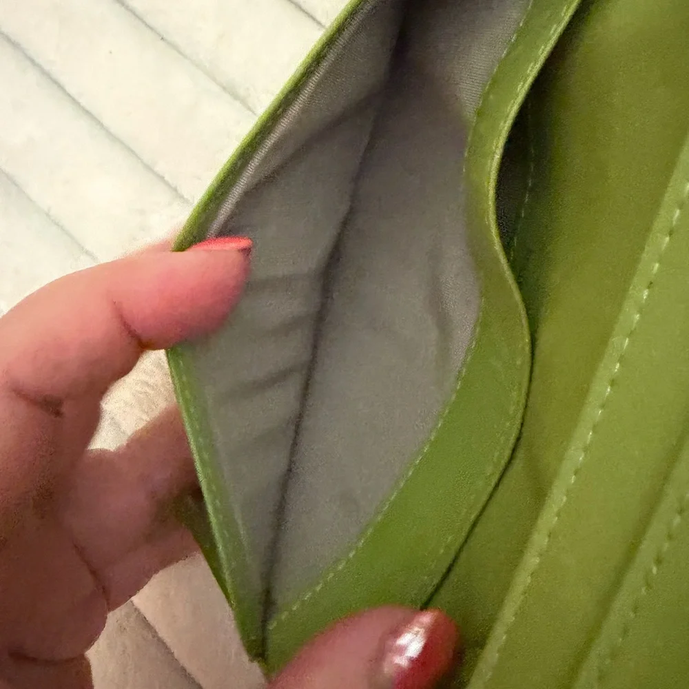 CHANEL Quilted Patent Leather Continental Yen Wallet Chartreuse Green